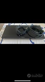 Blu-ray  disc con di alimentazione più cavo HDMI