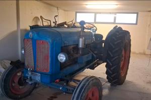  trattore fordson