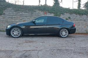 BMW E90 320D 
