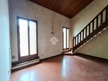 3 LOCALI A MANTOVA
