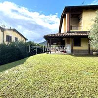VILLA INDIPENDENTE CON GIARDINO PRIVATO A POCHI MI