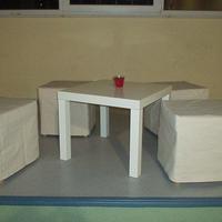 Pouf e tavolini per eventi
