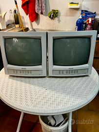 2 monitor Philips VSS244000T