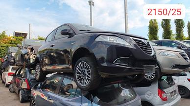 Pezzi di ricambio lancia ypsilon anno 2011