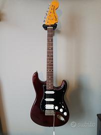 Squier fender Stratocaster HSS CV 70s