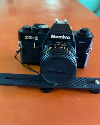 Macchina fotografica vintage reflex 35 mm Mamiya Z