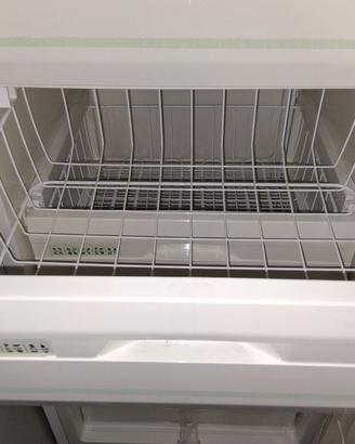 Freezer a cassetti