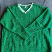 Maglione verde collo a V Subdued 