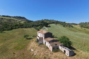 TERRENO A CASTELLALTO