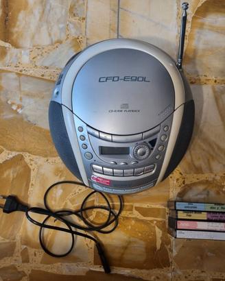 Radiosveglia Sony con lettore CD e musicassette