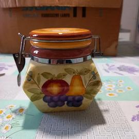 Portabiscotti con chiusura ermetica