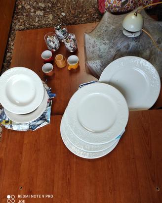 set piatti, bicchieri, tazze