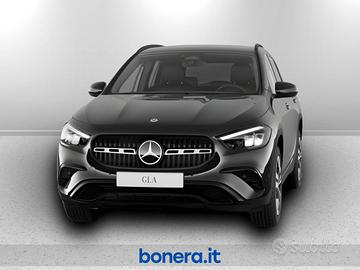 Mercedes GLA 180 Progressive Advanced auto