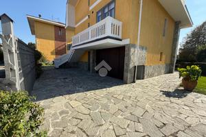 BIFAMILIARE A CANDIOLO