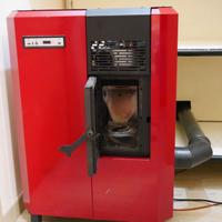 Stufa a pellet Eva Calor– 4 kW - Come Nuova