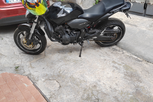 Honda hornet cb 600f