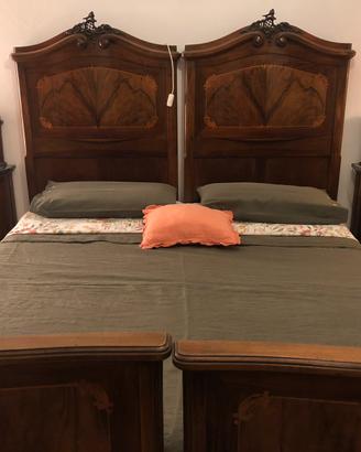 Camera da letto antica (completa)