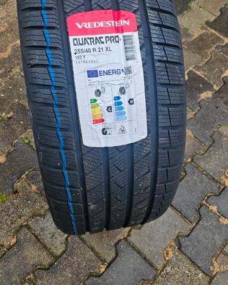 4 PNEUMATICI 4 STAGIONI  255/40  R21  102Y