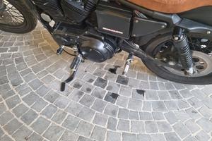  Harley 883 anno 1998