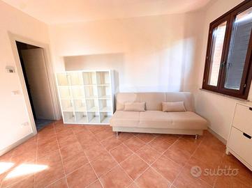 MONOLOCALE A MEZZANI