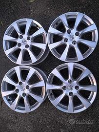 Set di 4 cerchi in lega da 16 OPEL CORSA