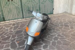 Piaggio Zip Fast Rider