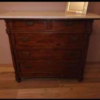 Como e  due comodini