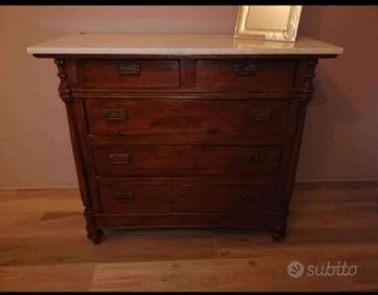 Como e  due comodini