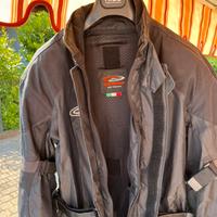 Giubbotto con protezioni da moto