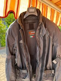 Giubbotto con protezioni da moto