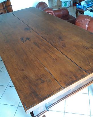 Tavolo in legno
