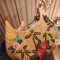 Borsetta  vintage con perline 