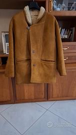 Giacca in pelle scamosciata con interno montone