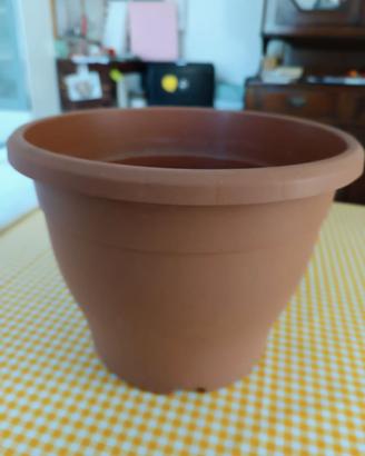 Vaso in plastica a forma scampanata  Holland