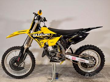 SUZUKI RM 125