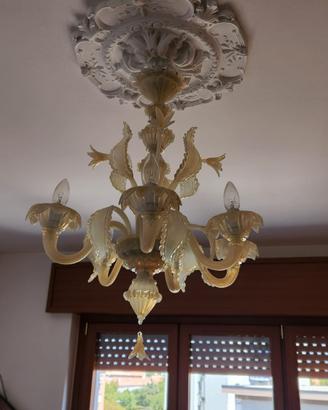 lampadario veneziano in vetro di Murano