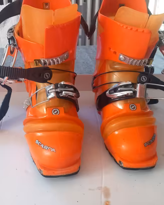 scarponi sci alpinismo 