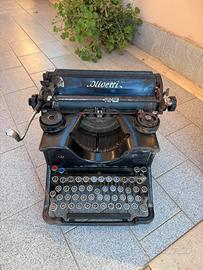 Macchina da scrivere Olivetti m20