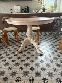 Tavolo rotondo shabby