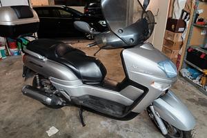 YAMAHA XC 300 VERSITY