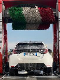 Yaris gr four iva esposta