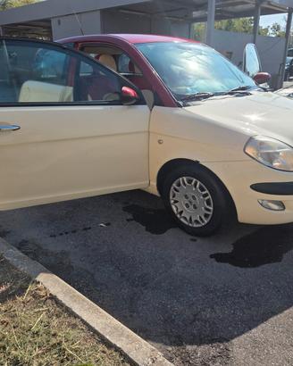 Lancia Ypsilon 1.2 16V Platino