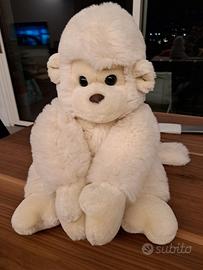 Scimmietta di peluche
