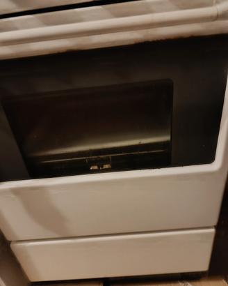 n 2 cucine  con piano cottura e forno