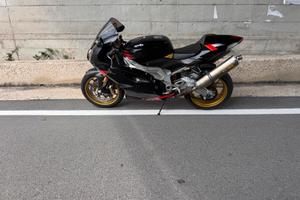 Aprilia Rsv mille r factory