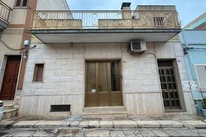 Stabile indipendente via Matteotti Villa Castelli