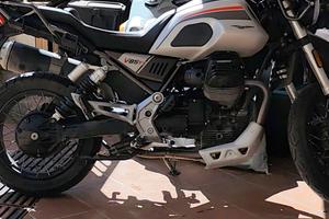 Moto Guzzi v85tt travel 