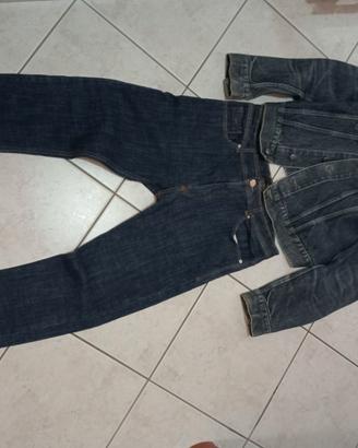 giubbotto gas  e jeans compreso nel prezzo