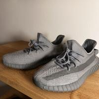 Yeezy boost 350 v2 grigio ferro