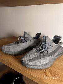 Yeezy boost 350 v2 grigio ferro